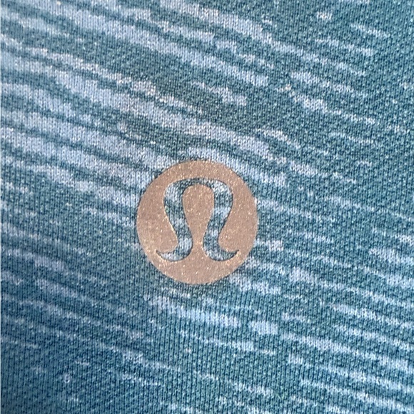 Lululemon Drysense Training Shirt
Marble Map Jacquard Blue Borealis Soft Denim - Picture 7 of 11